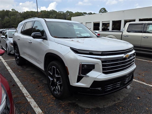 2025 Chevrolet Traverse High Country's photo