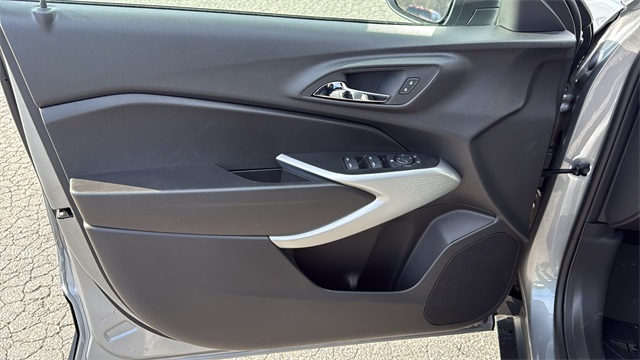 new 2026 Chevrolet Trax car, priced at $25,390