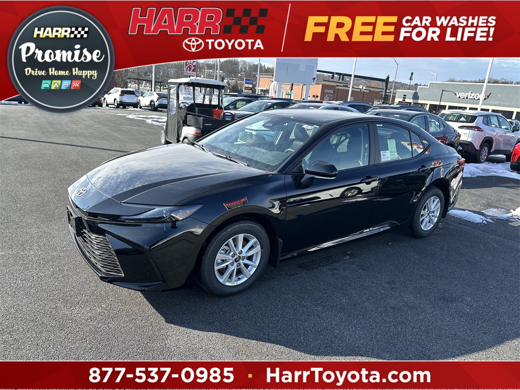 2026 Toyota Camry LE's photo