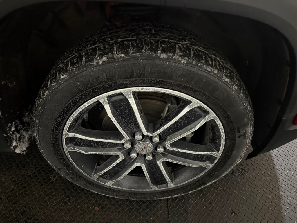 used 2023 GMC Acadia car, priced at $21,647