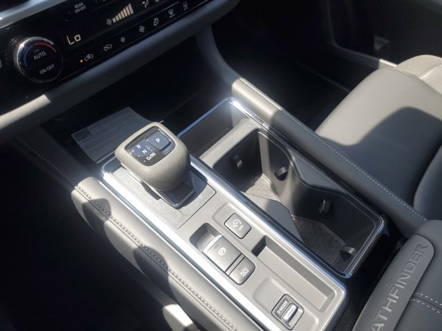 2025 Brilliant Silver Metallic Nissan Pathfinder SL FWD SUV