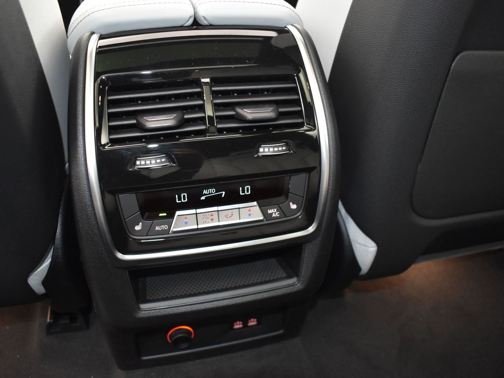 2026 Skyscraper Gray Metallic BMW X7 xDrive40i AWD SUV