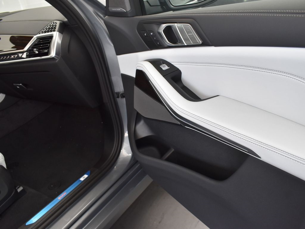 2026 Skyscraper Gray Metallic BMW X7 xDrive40i AWD SUV