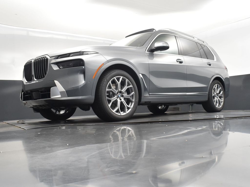 2026 Skyscraper Gray Metallic BMW X7 xDrive40i AWD SUV