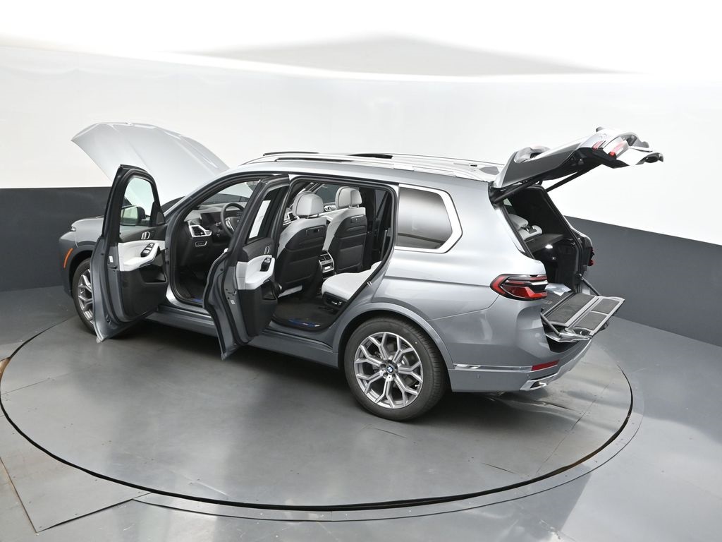 2026 Skyscraper Gray Metallic BMW X7 xDrive40i AWD SUV