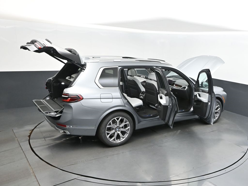 2026 Skyscraper Gray Metallic BMW X7 xDrive40i AWD SUV
