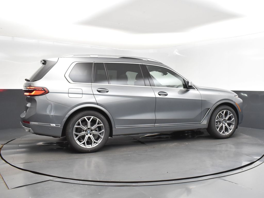 2026 Skyscraper Gray Metallic BMW X7 xDrive40i AWD SUV