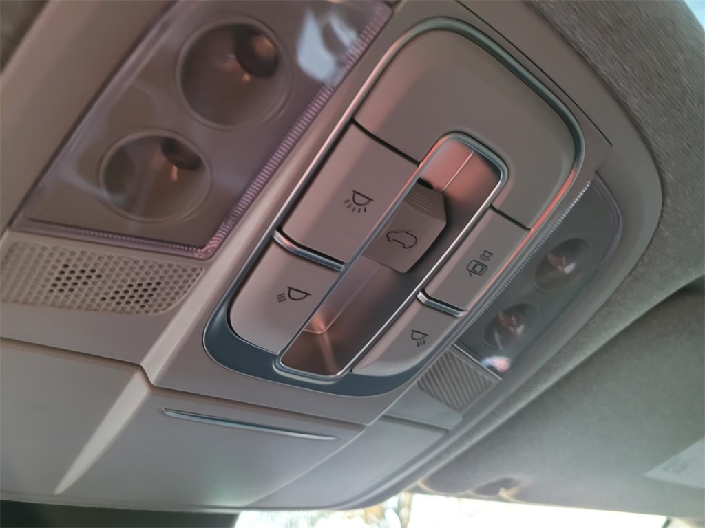 used 2020 Hyundai Santa Fe car, priced at $19,000