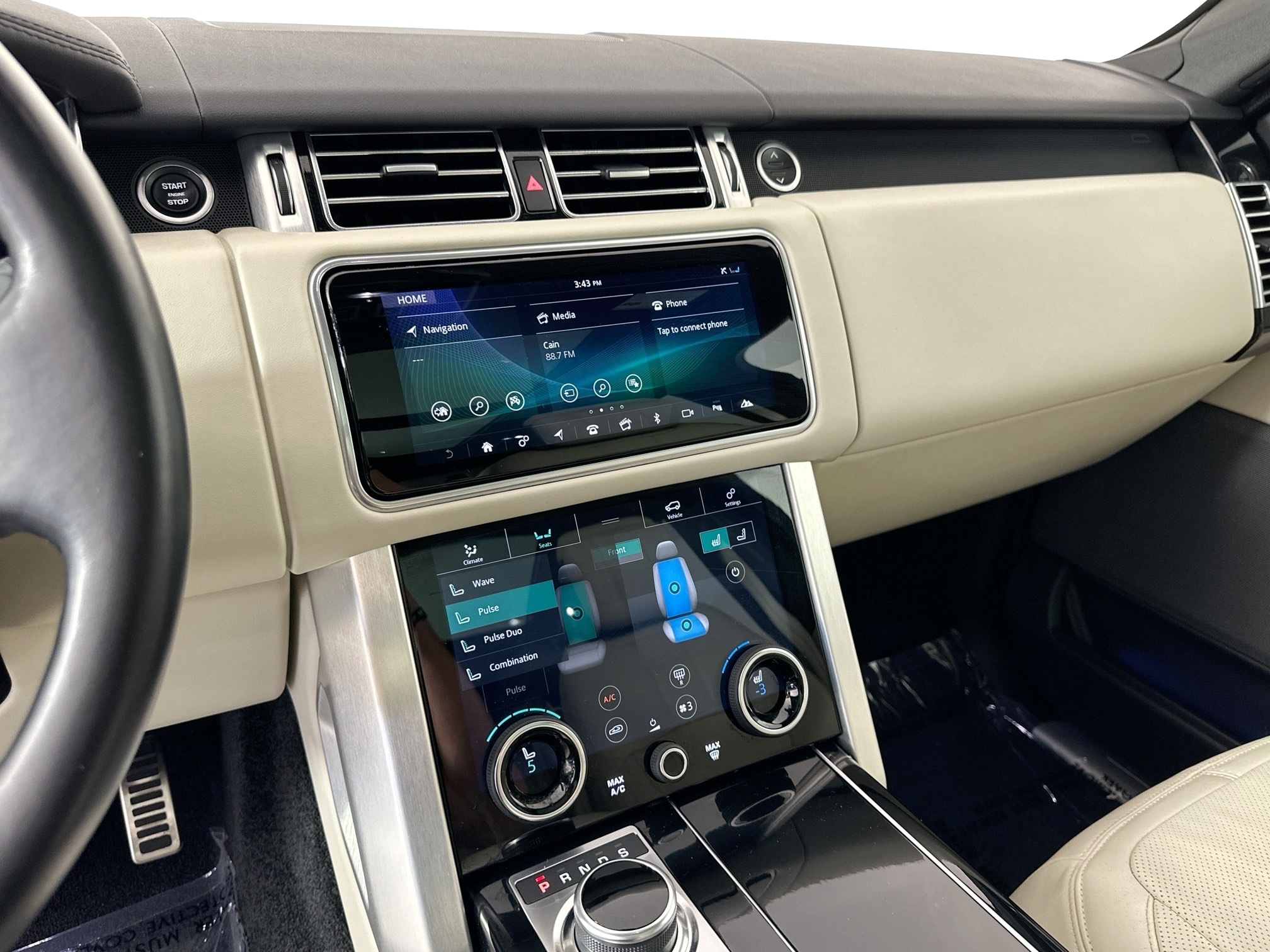 used 2022 Land Rover Range Rover car, priced at $62,995