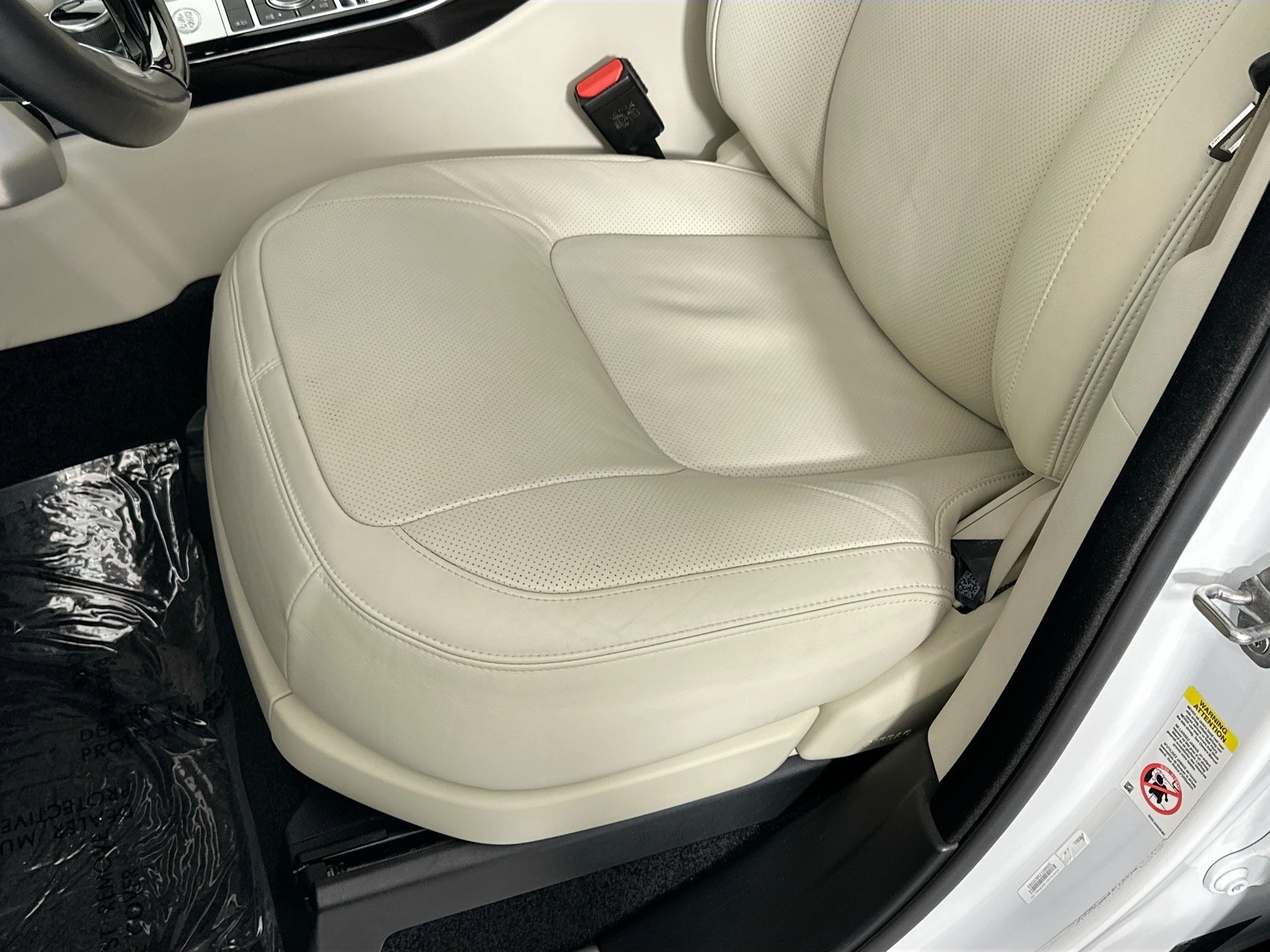 used 2022 Land Rover Range Rover car, priced at $62,995