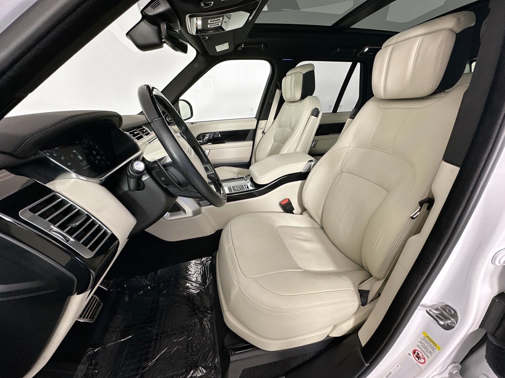 used 2022 Land Rover Range Rover car, priced at $62,995