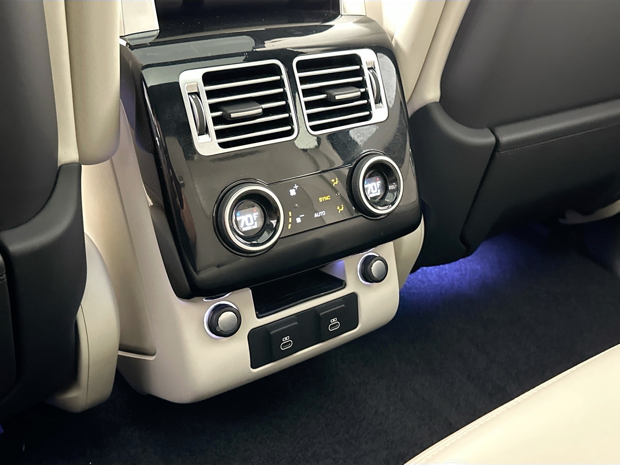 used 2022 Land Rover Range Rover car, priced at $62,995