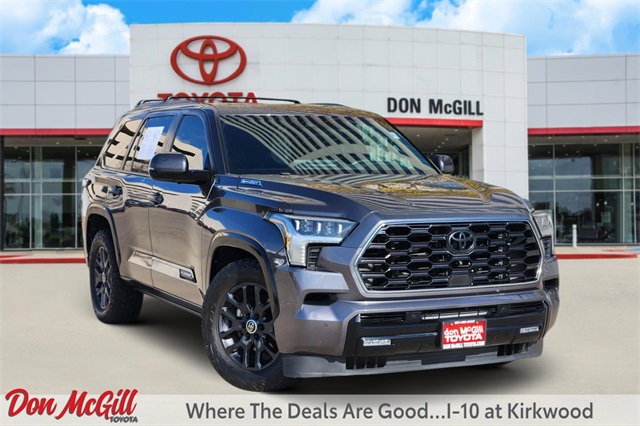 2024 Toyota Sequoia Platinum's photo