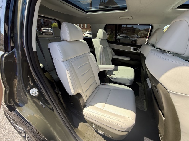 2025 Hyundai Santa Fe Calligraphy photo 19