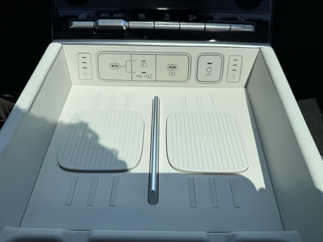 2025 Hyundai Santa Fe Calligraphy photo 29