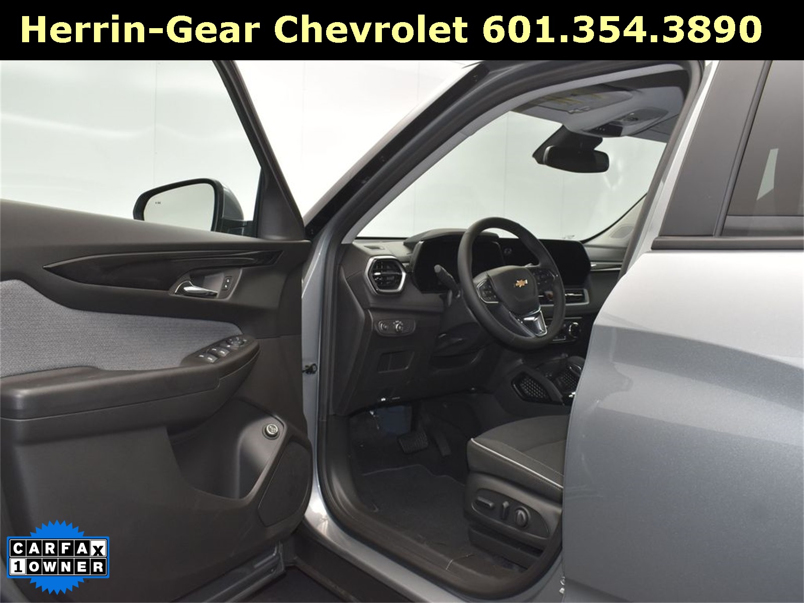 2024 Sterling Gray Metallic Chevrolet Trailblazer LT FWD SUV