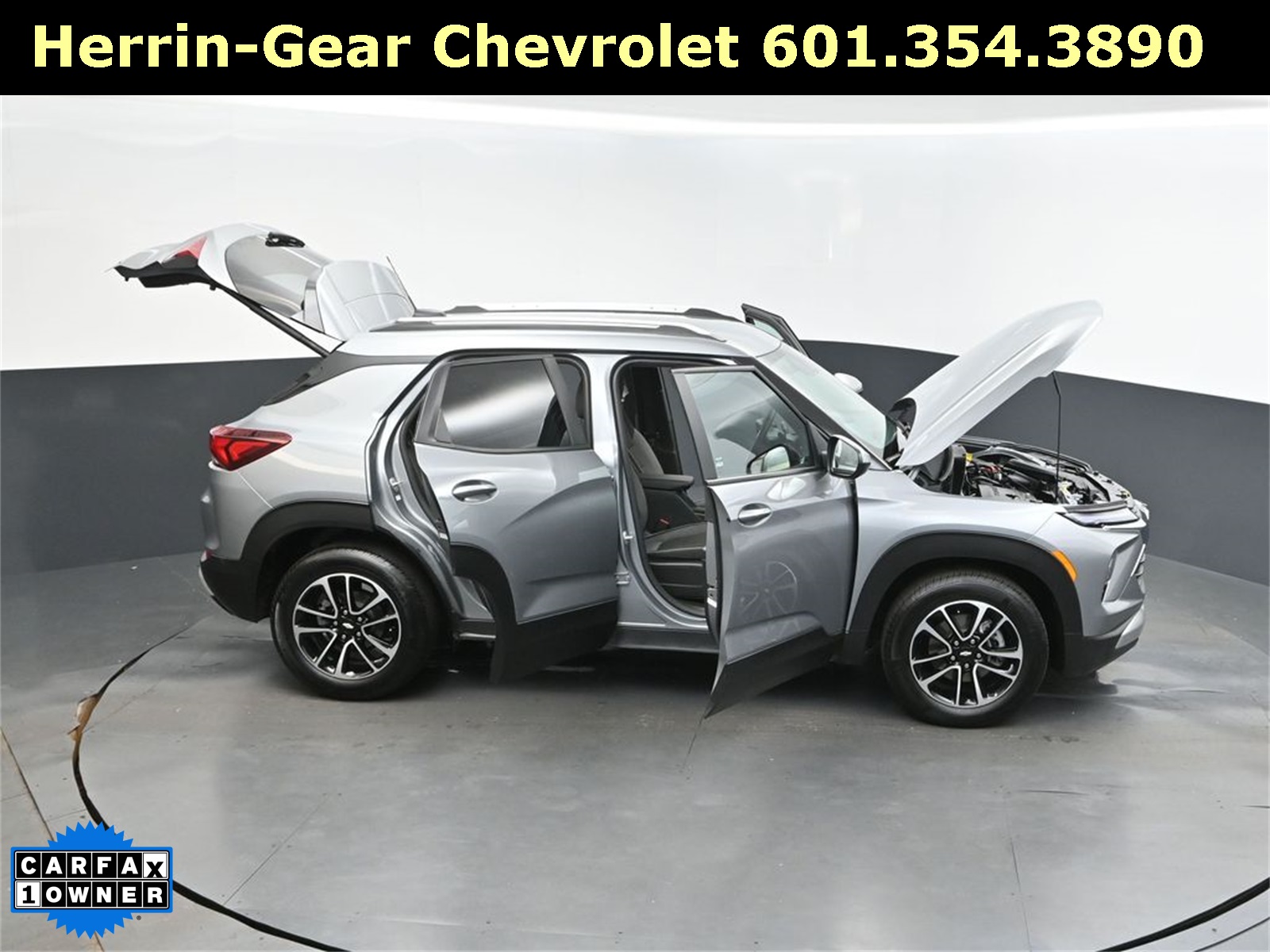 2024 Sterling Gray Metallic Chevrolet Trailblazer LT FWD SUV