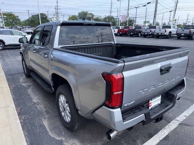 2025 Toyota Tacoma SR5 Double Cab photo 3
