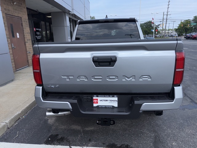 2025 Toyota Tacoma SR5 Double Cab photo 4