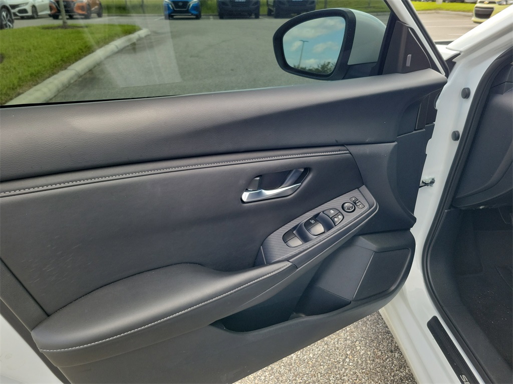 2024 Aspen White Tricoat Nissan Sentra SV FWD Sedan
