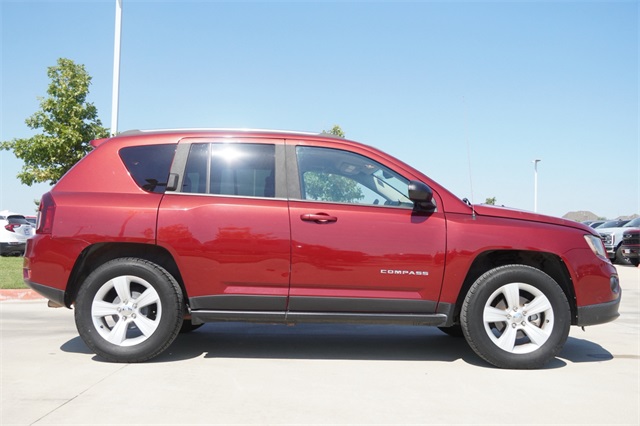 2015 Jeep Compass Sport photo 10