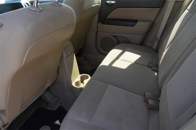 2015 Jeep Compass Sport photo 13