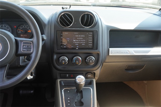 2015 Jeep Compass Sport photo 15