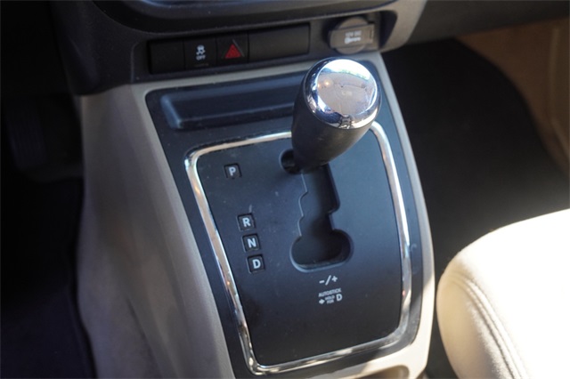 2015 Jeep Compass Sport photo 23