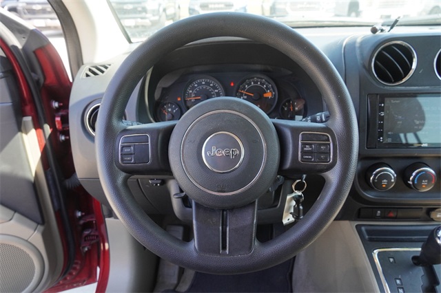 2015 Jeep Compass Sport photo 24