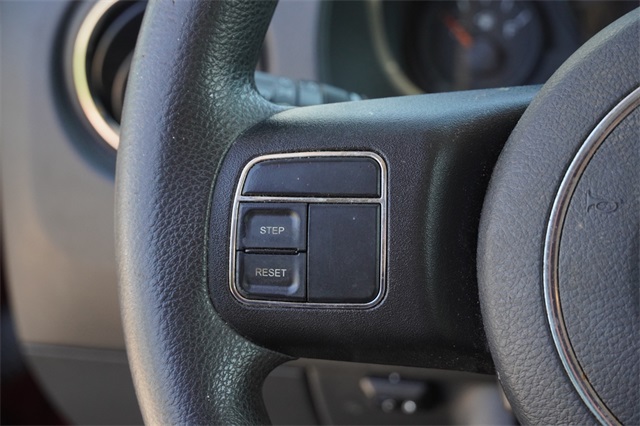 2015 Jeep Compass Sport photo 26