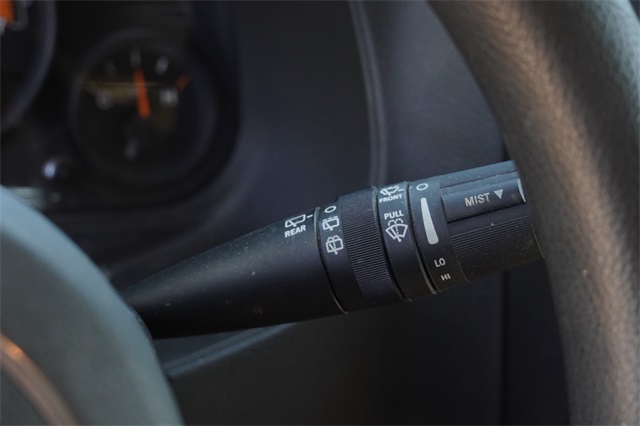 2015 Jeep Compass Sport photo 28