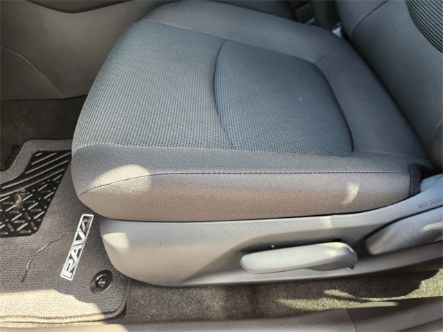 2025 Toyota RAV4 LE photo 14