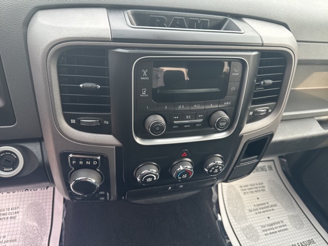 2017 Ram 1500 Express photo 9