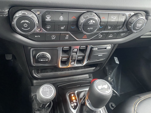 new 2026 Jeep Wrangler car, priced at $47,389