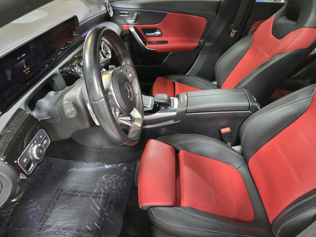 2022 Mercedes Benz CLA 35 AMG photo 9