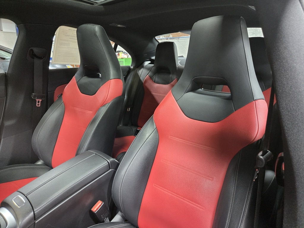 2022 Mercedes Benz CLA 35 AMG photo 11