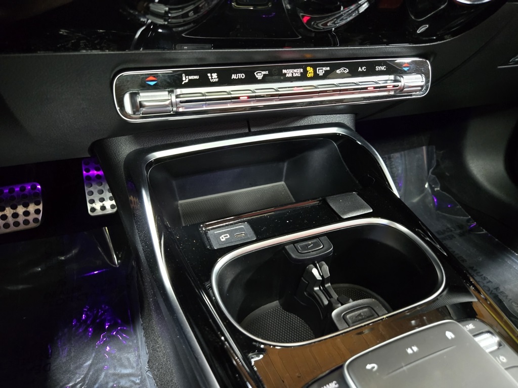 2022 Mercedes Benz CLA 35 AMG photo 30