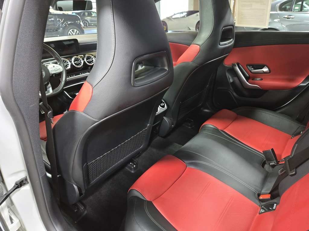 2022 Mercedes Benz CLA 35 AMG photo 36
