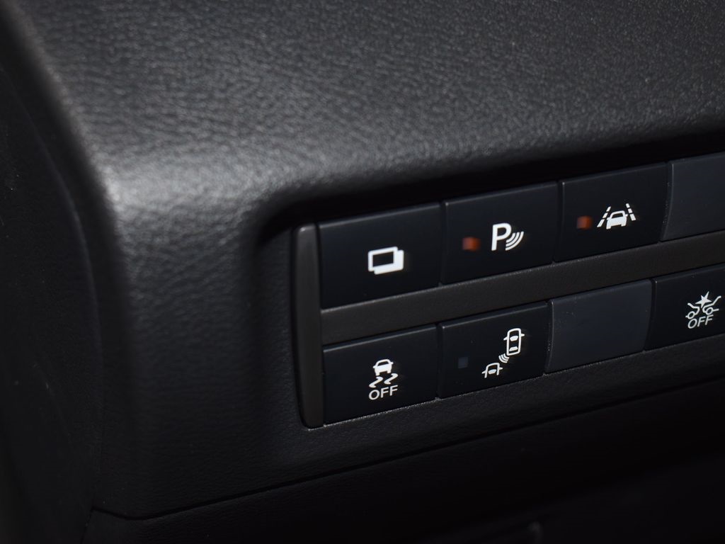 2025 Nissan Kicks Play S photo 13
