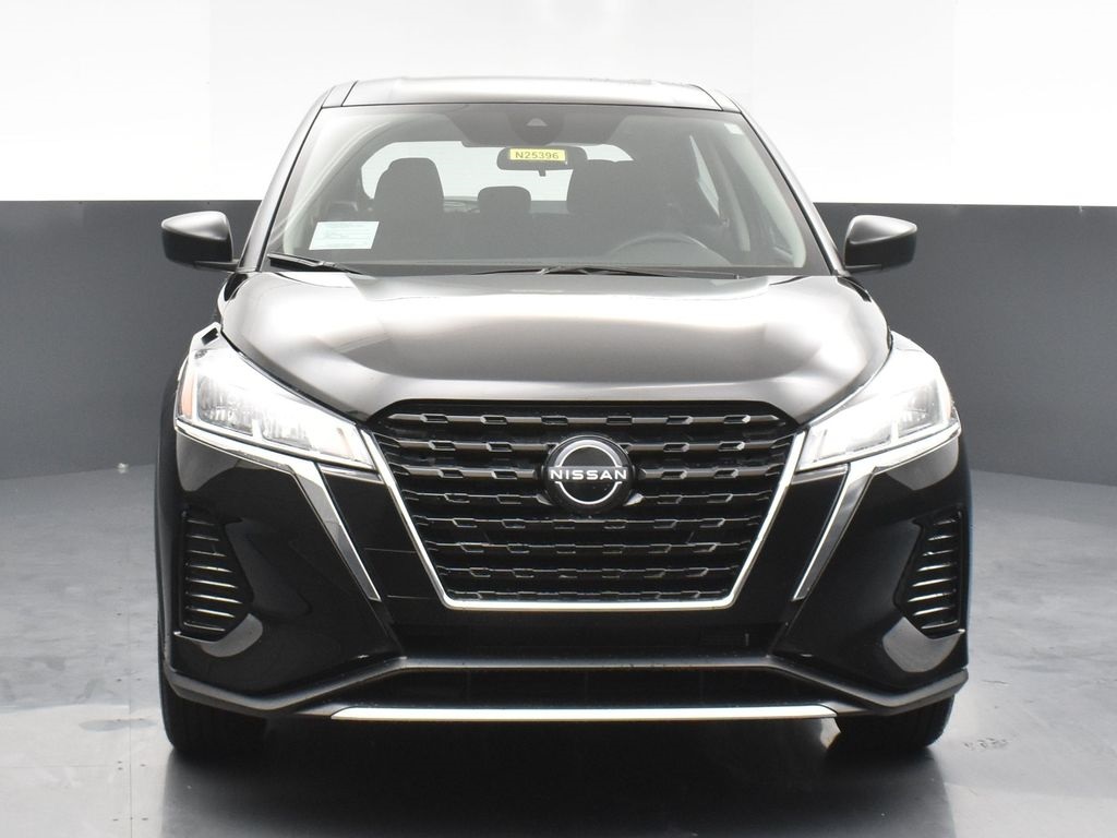 2025 Nissan Kicks Play S photo 23