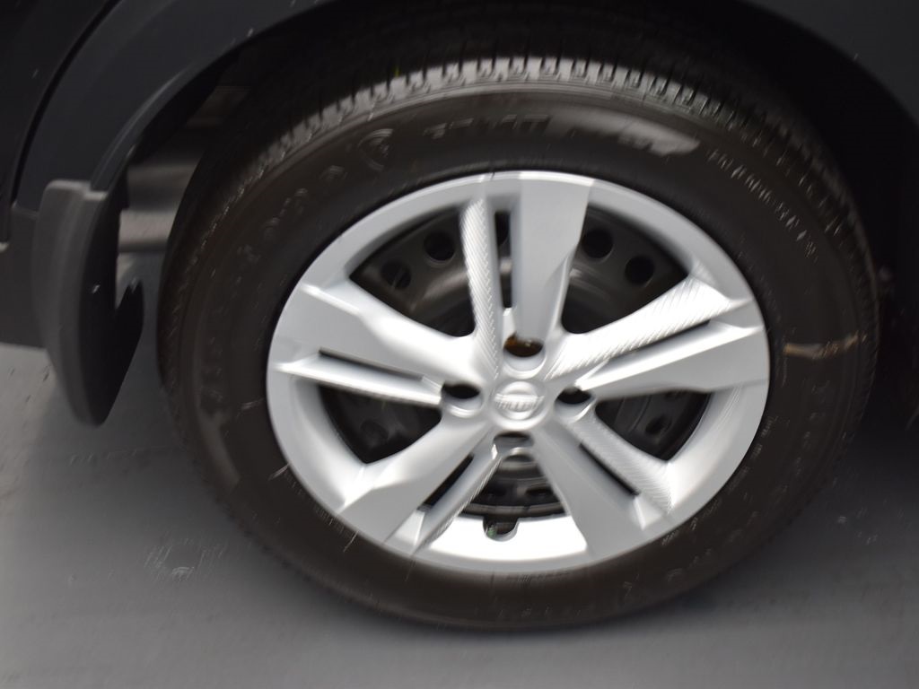 2025 Nissan Kicks Play S photo 4