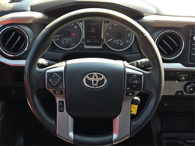 2016 Toyota Tacoma SR5 Double Cab photo 13
