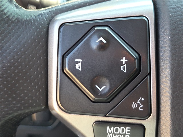 2016 Toyota Tacoma SR5 Double Cab photo 21