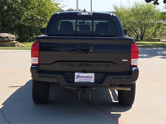 2016 Toyota Tacoma SR5 Double Cab photo 7