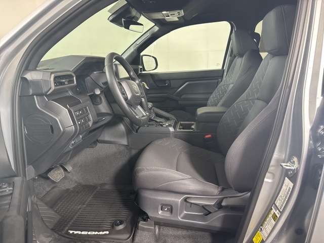 2025 Toyota Tacoma SR5 Double Cab photo 11