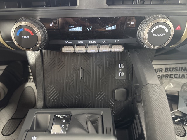 2025 Toyota Tacoma SR5 Double Cab photo 15