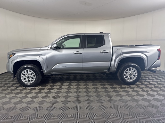 2025 Toyota Tacoma SR5 Double Cab photo 7