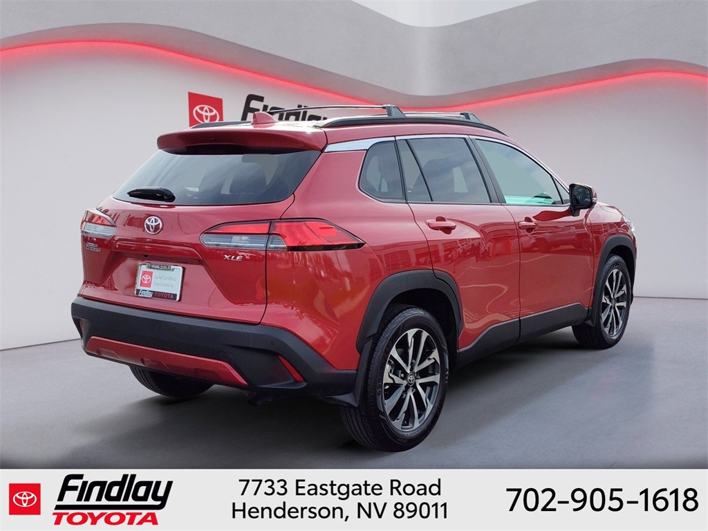 2024 Toyota Corolla Cross XLE photo 4