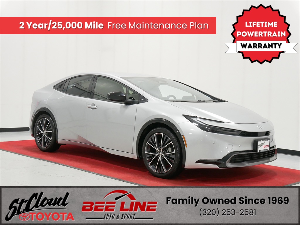 2024 Toyota Prius XLE's photo