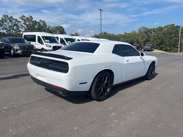 2023 Dodge Challenger R/T photo 3